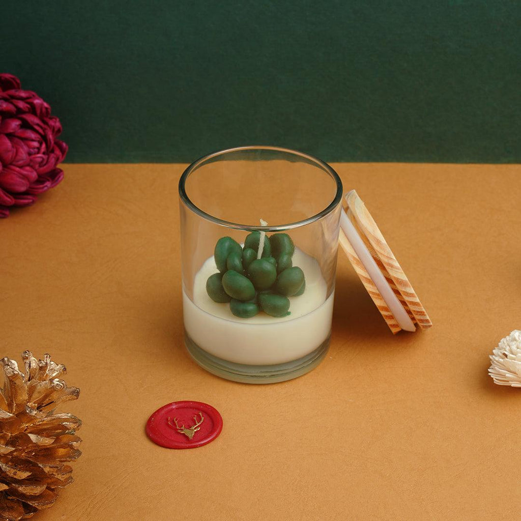 Candle with flower detail