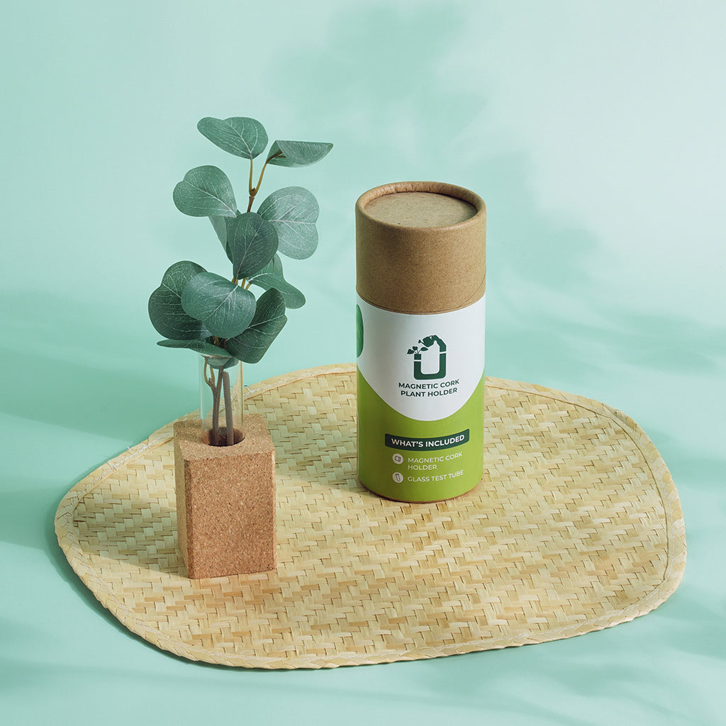 Mini magnetic planter