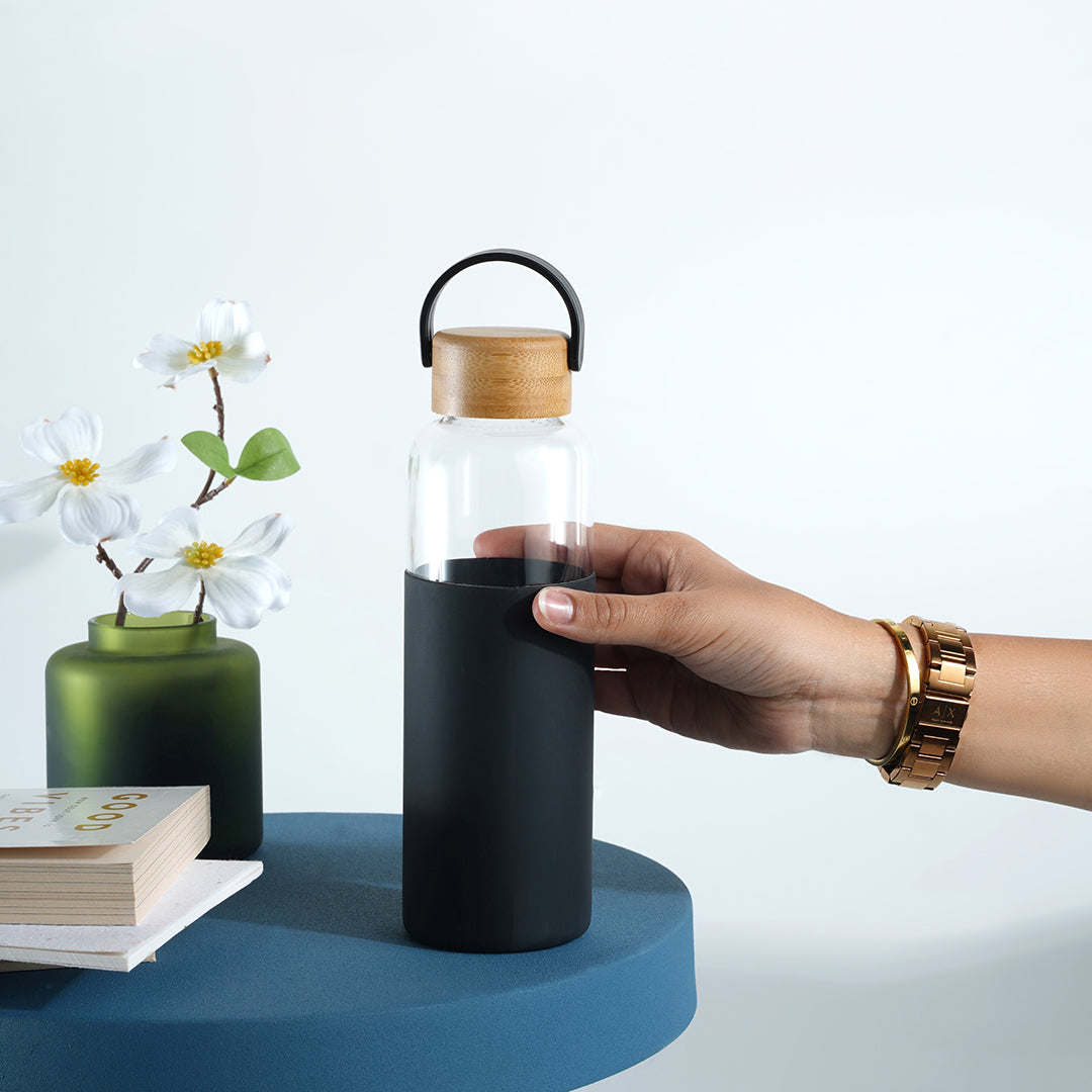 Fluere- Black Bottle